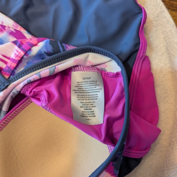 Free Country Pink and Gray Swimwear - Picture 4 of 4